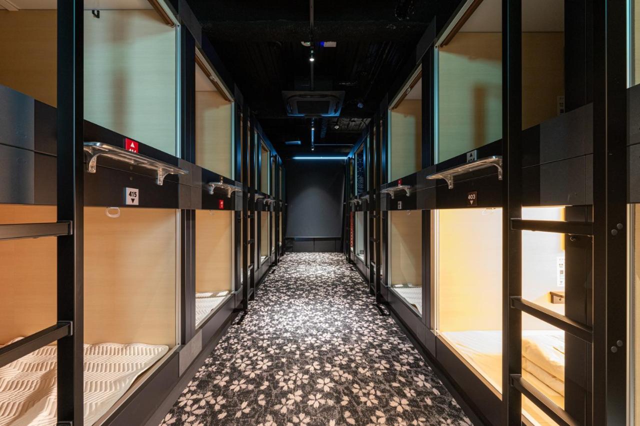 Ninja & Geisha Hôtel capsule *